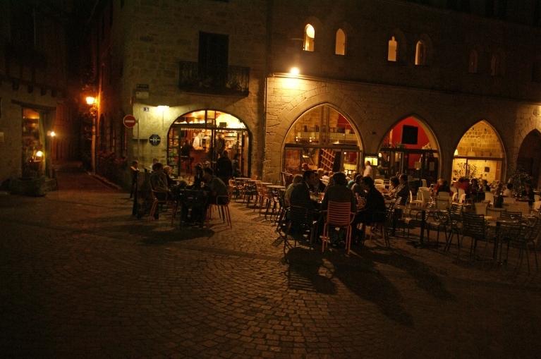  outdoor restaurant of Figeac