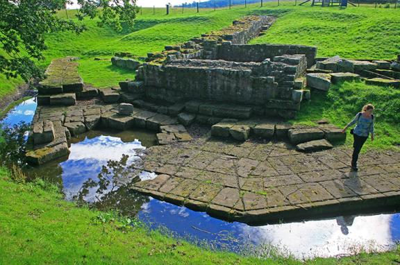 roman bridge - Hadrian's Wall Path - S-Cape Travel