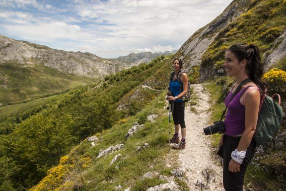 Two women hiking in Picos de Europa
