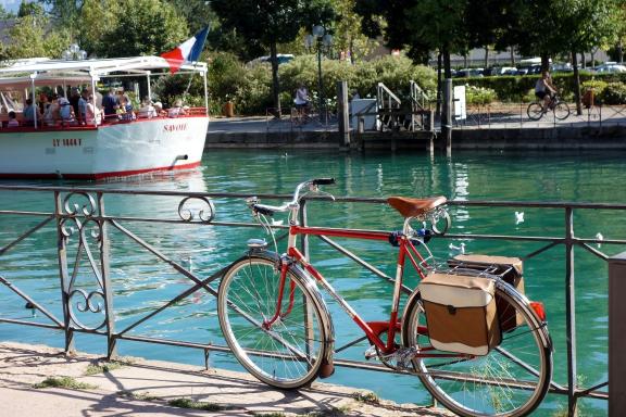 Bike in the Canal de Garonne
