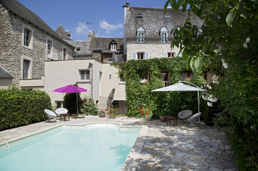 Auberge Saint Fleuret** (Estaing)