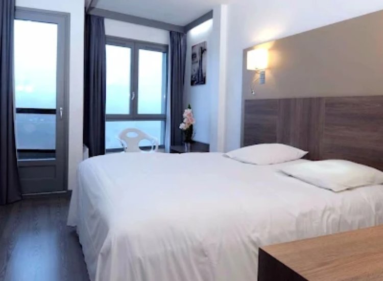 Hôtel La Chartreuse*** (Cahors)